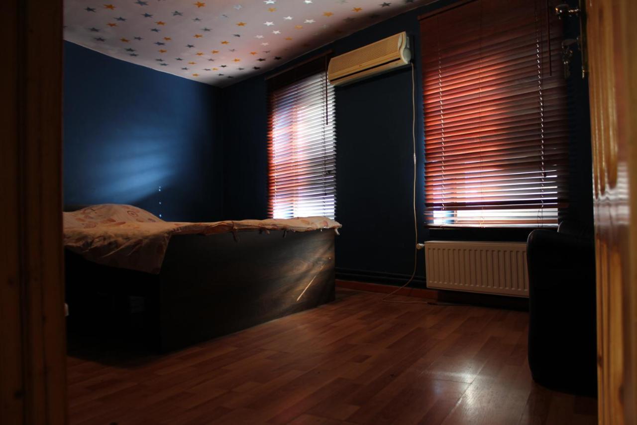 Hostel Fun House Bukareszt Pokój zdjęcie