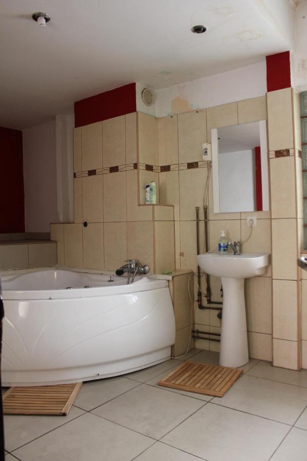 Hostel Fun House Bukareszt Zewnętrze zdjęcie